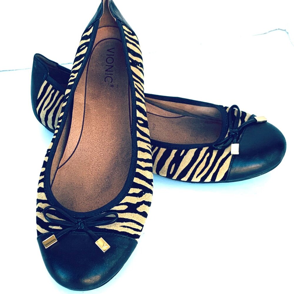 Vionic Classic Ballet Flats Hidden Arch Support Animal Print